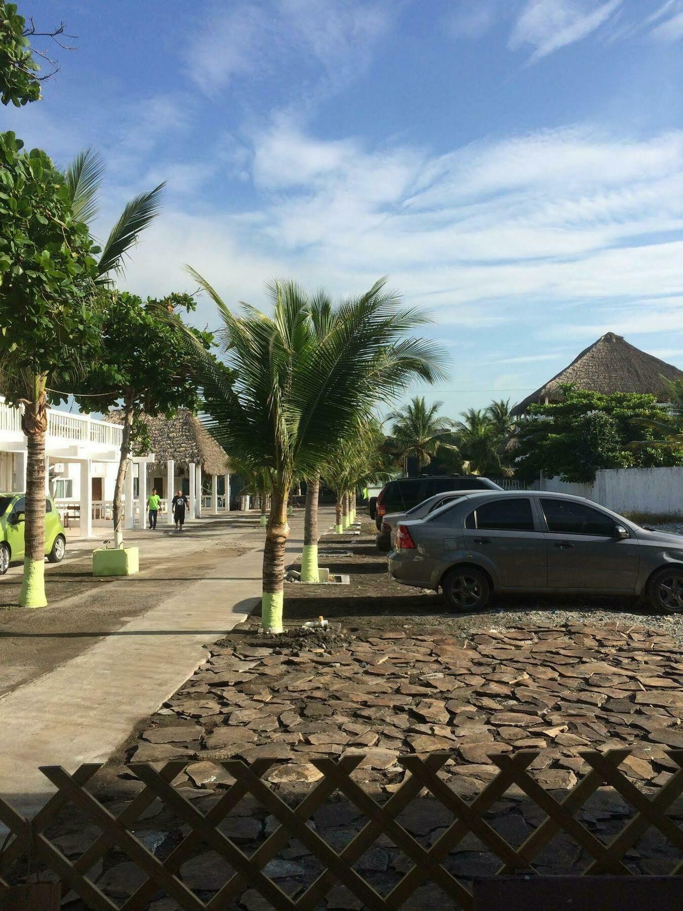 מונטריסיו Tortugas Place Hotel Y Bungalos מראה חיצוני תמונה